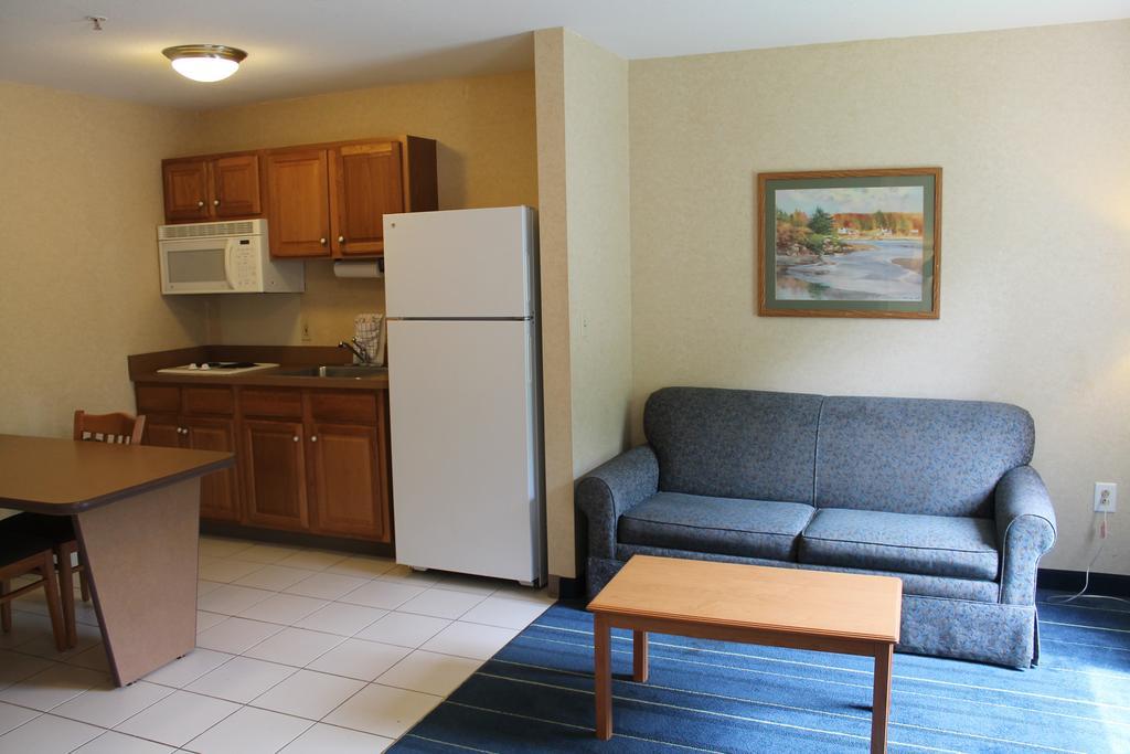 Days Inn & Suites By Wyndham Bridgeport - Clarksburg Værelse billede