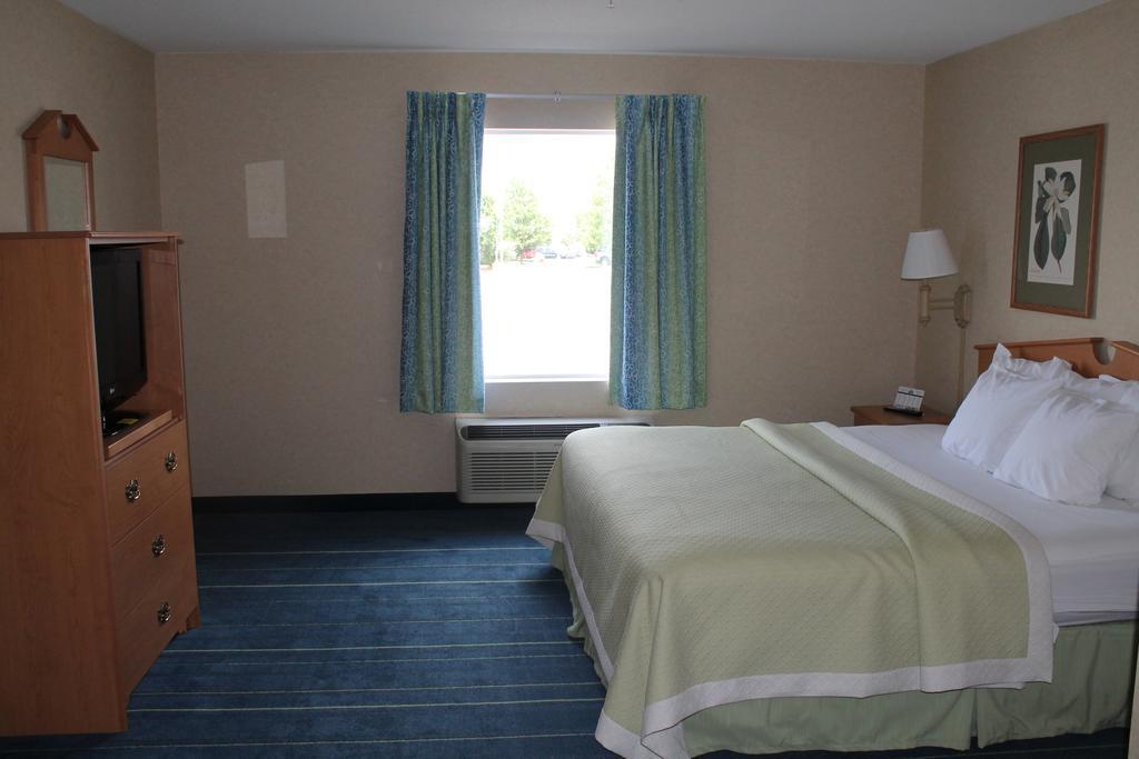 Days Inn & Suites By Wyndham Bridgeport - Clarksburg Værelse billede